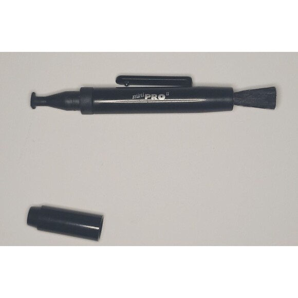 Mini Pro Optic Camera Lens Cleaning Pen with a Natural Brush - Picture 1 of 2